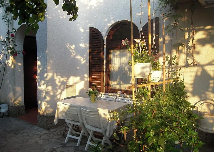 Ljuba I Mare Malinska